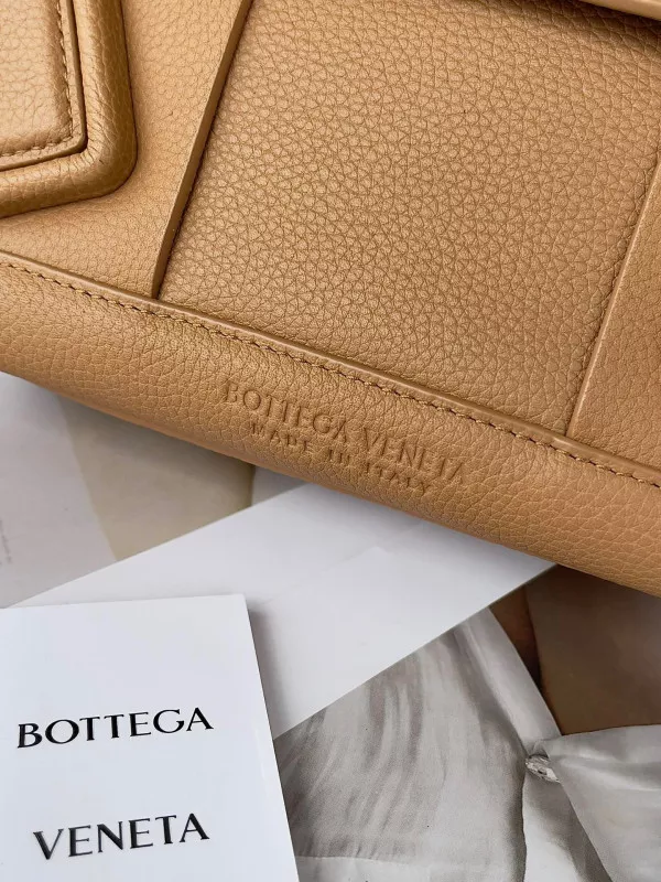 Cheap BOTTEGA VENETA ARCO 0113