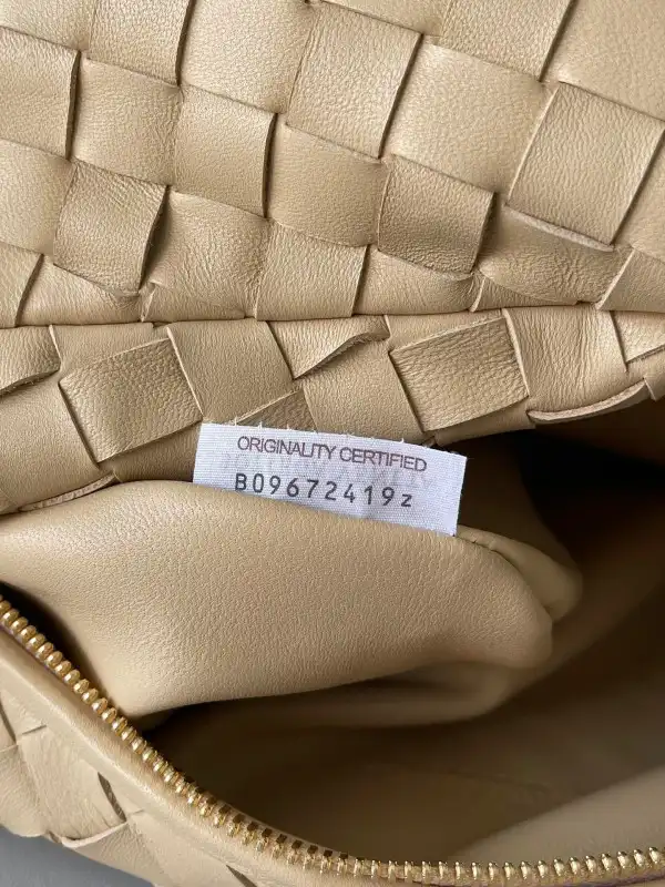 Affordable BOTTEGA VENETA Teen Jodie 0125