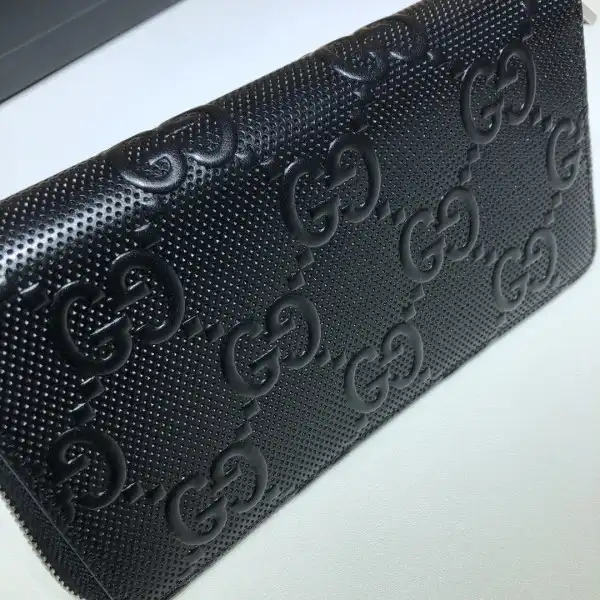 Cheap GUCCI GG embossed zippy wallet 0130