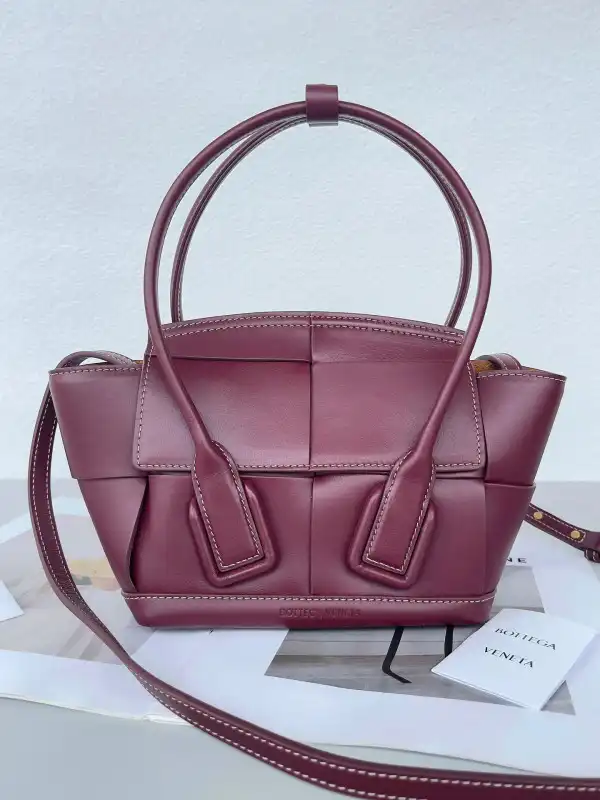 Cheap BOTTEGA VENETA MINI ARCO 0125