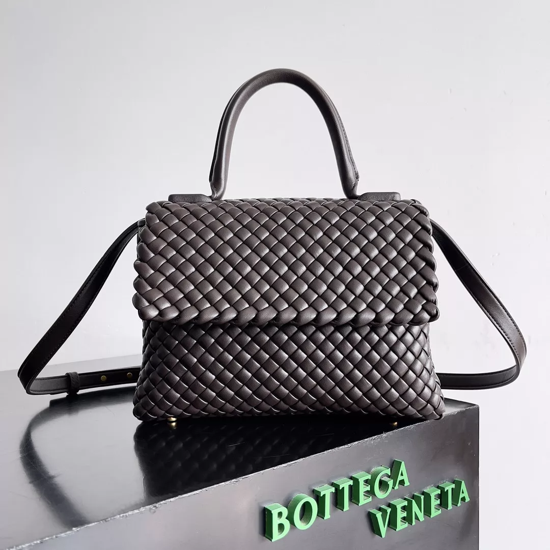 Affordable BOTTEGA VENETA Patti Top Handle Bag 0113