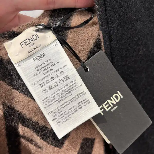 Cheap Fendi Poncho 0128