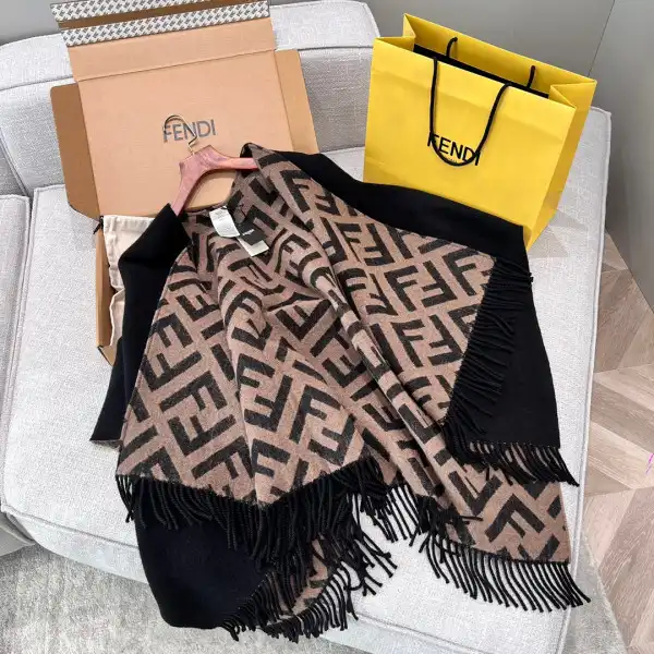 Cheap Fendi Poncho 0128