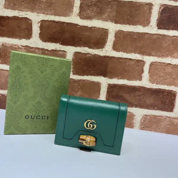 Affordable Gucci Diana card case wallet 0130