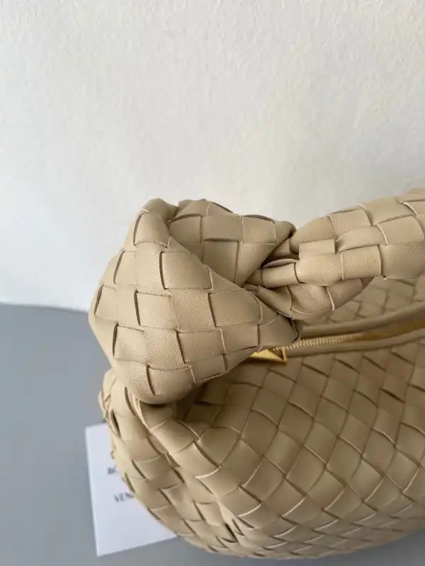 Affordable BOTTEGA VENETA Teen Jodie 0125