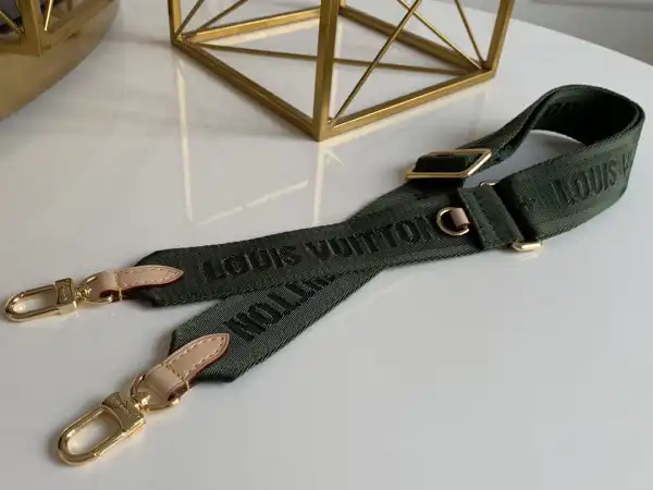 Cheap LOUIS VUITTON STRAP 0124