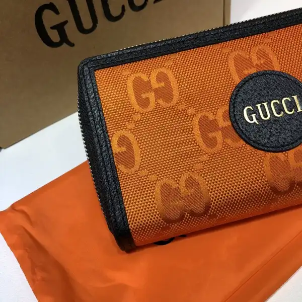 Affordable GUCCI Off The Grid Zippy wallet 0206