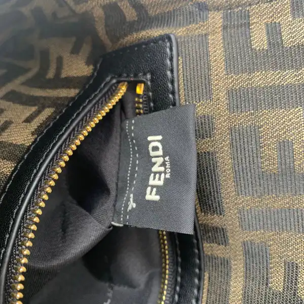 Affordable FENDI BAGUETTE -27-15-6cm 0201